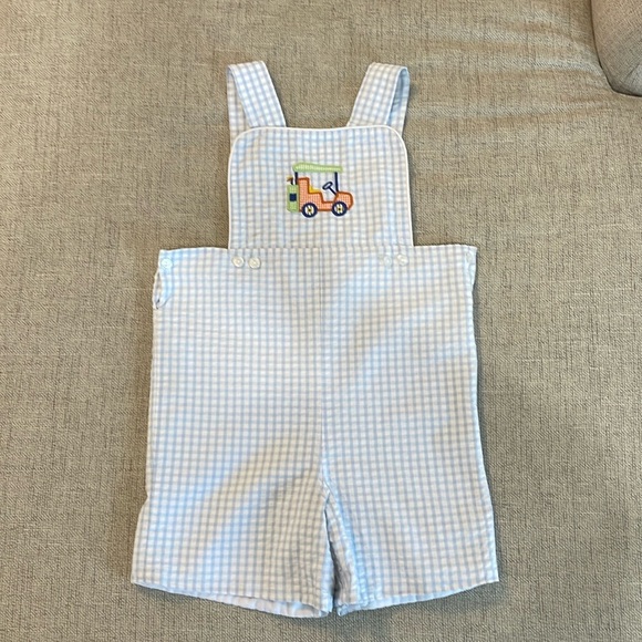 Little English Other - Little English golf applique shortall, size 4T